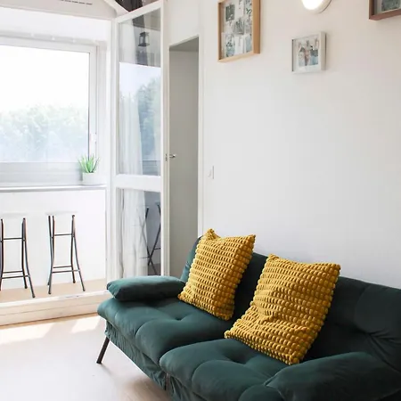 With Balcony & View * L'Ile-Saint-Denis